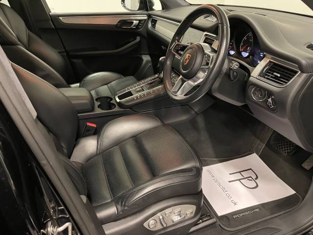 2017 Porsche Macan 3.6 Turbo 5dr PDK