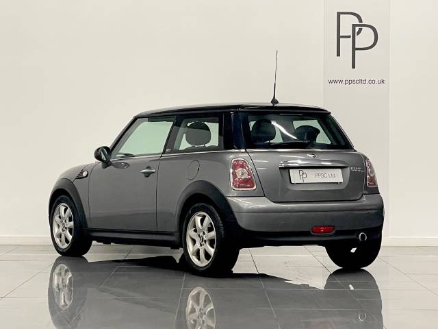 2010 Mini Hatchback 1.6 Cooper D Graphite 3dr