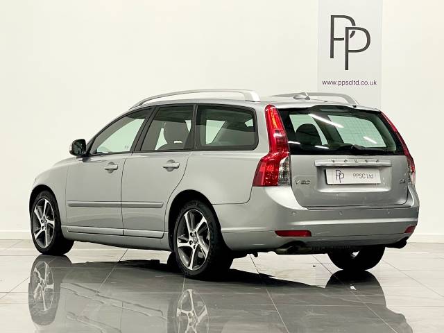 2011 Volvo V50 2.0 D3 [150] SE Lux Edition 5dr Geartronic