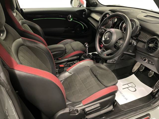 2016 Mini Hatchback 2.0 John Cooper Works 3dr