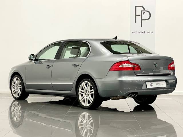 2013 Skoda Superb 2.0 TDI CR 170 Elegance 5dr DSG