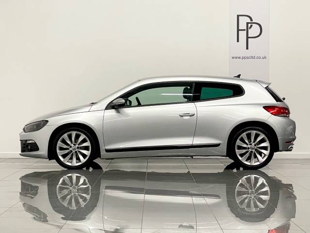 2013 Volkswagen Scirocco 2.0 TDi BlueMotion Tech 3dr DSG [Nav]