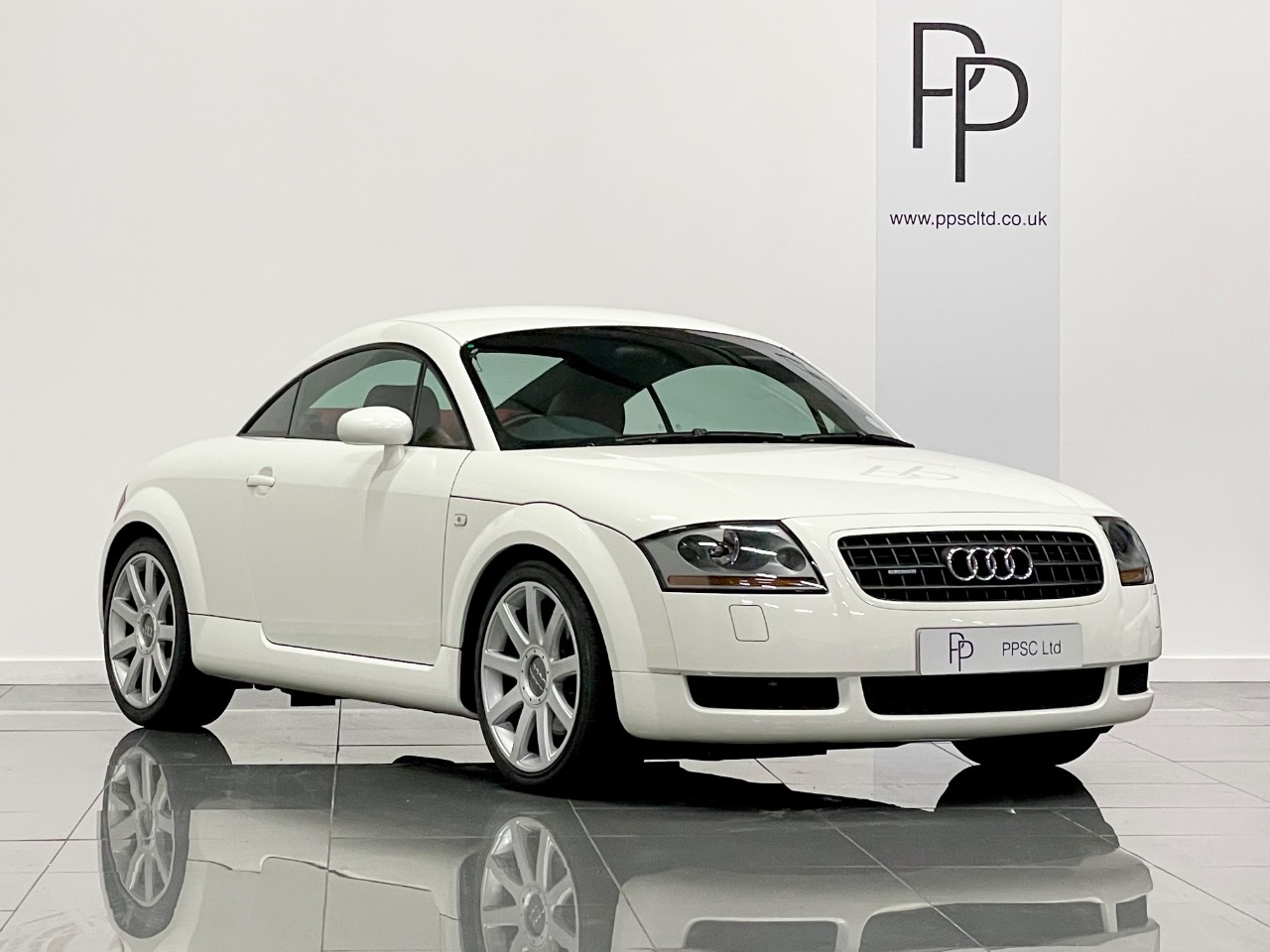 2004 Audi TT