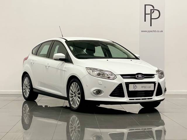 Ford Focus 1.0 125 EcoBoost Titanium X 5dr Hatchback Petrol Polar White