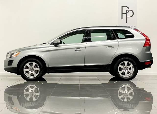 2011 Volvo XC60 2.4 D5 [205] SE 5dr AWD Geartronic