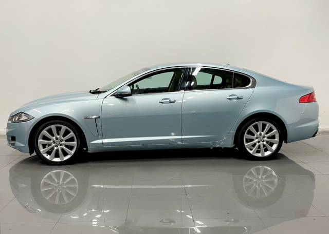 2011 Jaguar XF 3.0d V6 Premium Luxury 4dr Auto