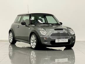 MINI HATCHBACK 2003 (03) at Phil Presswood Specialist Cars Brigg