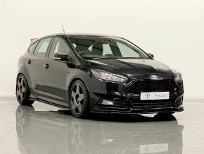 FORD FOCUS 2015 (15) at Phil Presswood Specialist Cars Brigg