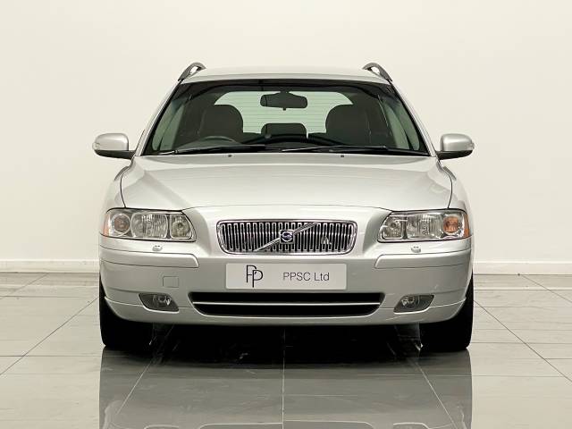 2006 Volvo V70 2.4 D5 AWD Sport 5dr [185]