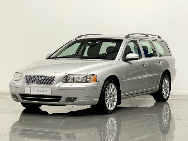 2006 Volvo V70 2.4 D5 AWD Sport 5dr [185]