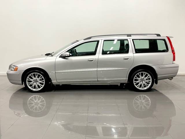 2006 Volvo V70 2.4 D5 AWD Sport 5dr [185]