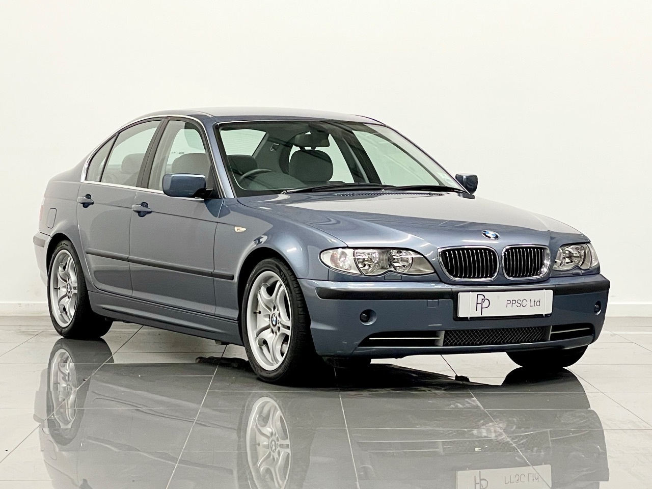 2004 BMW 3 Series