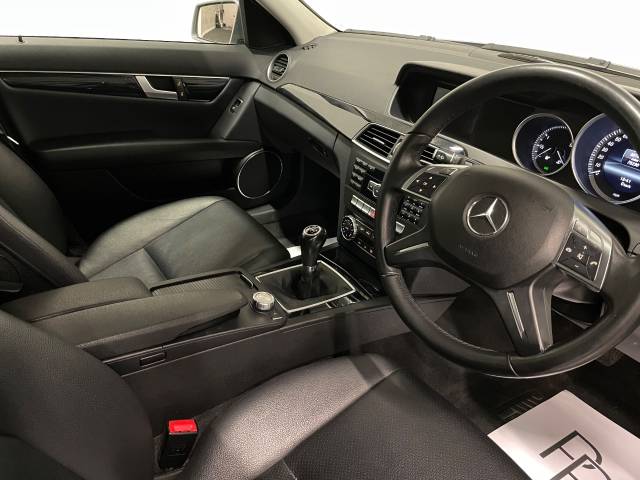 2012 Mercedes-Benz C Class 2.1 C220 CDI BlueEFFICIENCY Executive SE 5dr