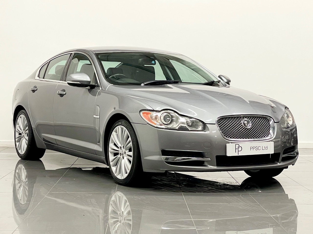 2010 Jaguar XF