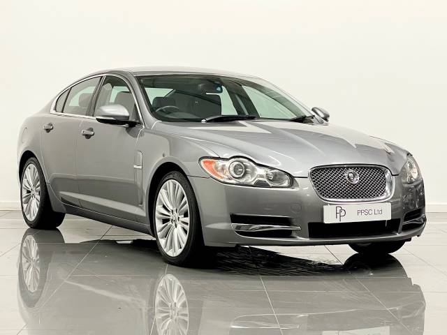 Jaguar XF 3.0d V6 Premium Luxury 4dr Auto Saloon Diesel Metallic Grey