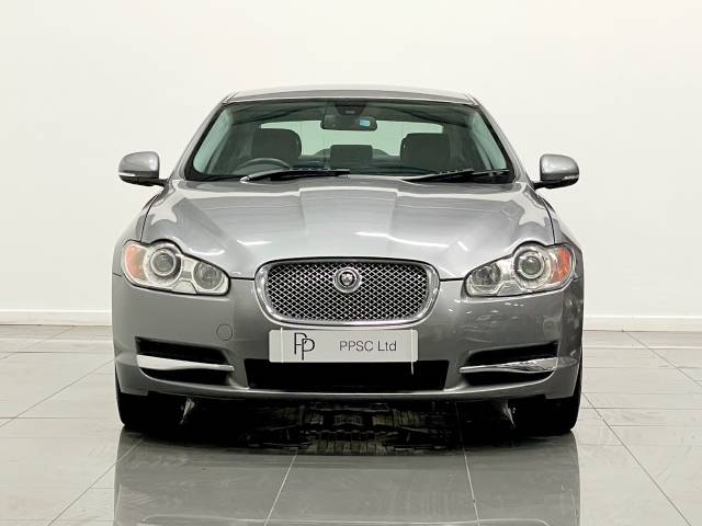 2010 Jaguar XF 3.0d V6 Premium Luxury 4dr Auto