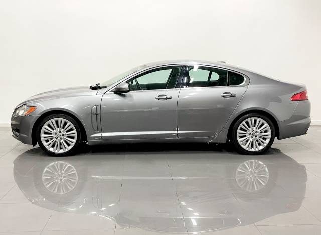 2010 Jaguar XF 3.0d V6 Premium Luxury 4dr Auto