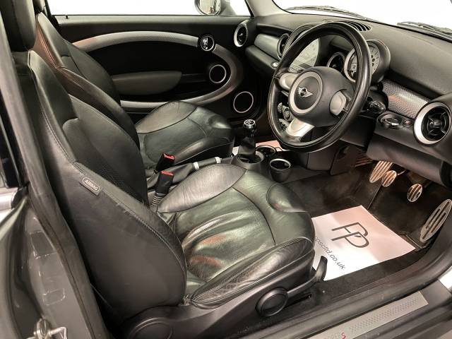 Mini Hatchback 1.6 Cooper S 3dr Hatchback Petrol Metallic Grey