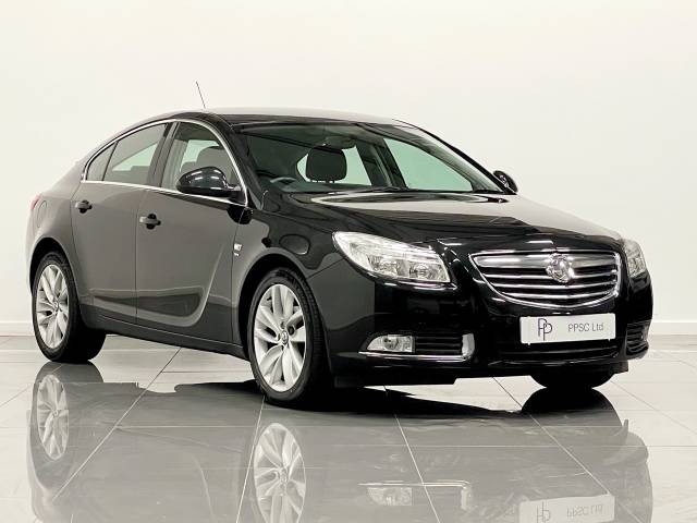 Vauxhall Insignia 2.0 CDTi SRi [160] 5dr Hatchback Diesel Metallic Black