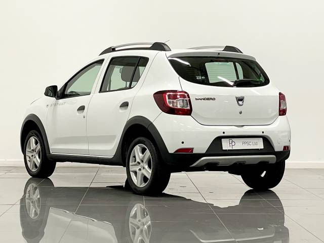 2014 Dacia Sandero Stepway 0.9 TCe Laureate 5dr