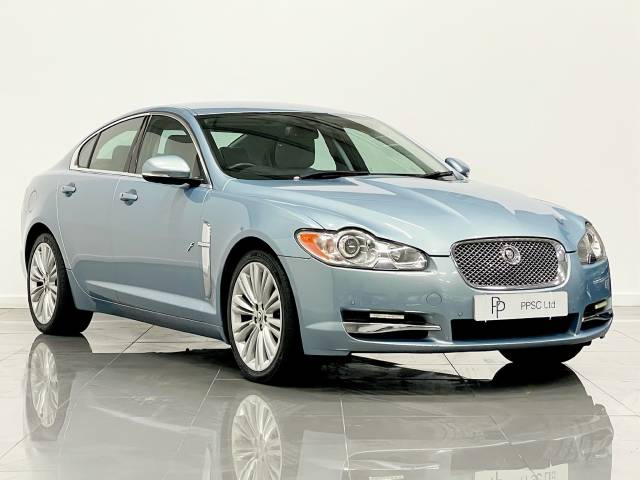 Jaguar XF 3.0d V6 Premium Luxury 4dr Auto Saloon Diesel Ice Blue Metallic