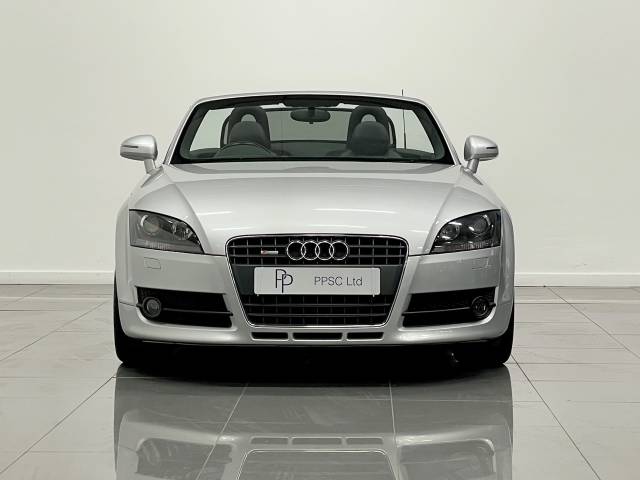 2009 Audi TT 2.0T FSI 2dr Roadster