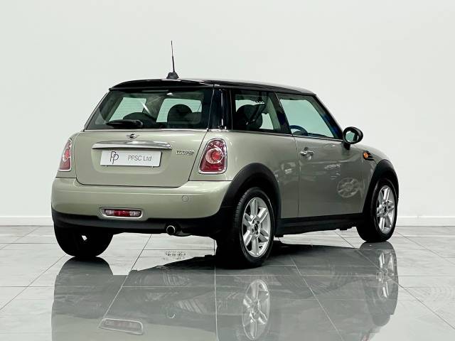 2011 Mini Hatchback 1.6 Cooper [122] 3dr