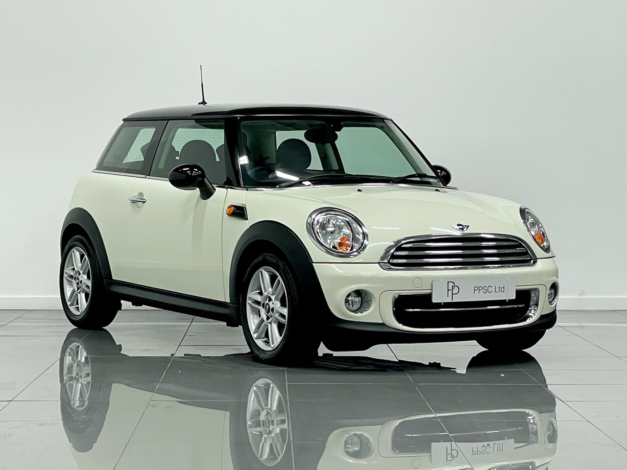 2013 Mini Hatchback