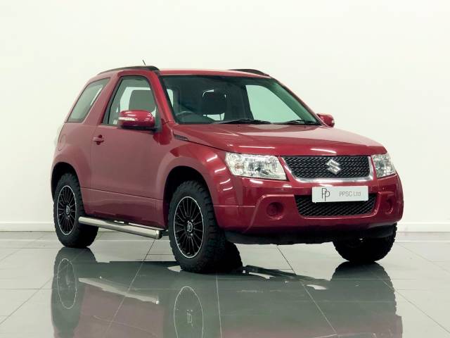 Suzuki Grand Vitara 1.6 VVT SZ3 3dr Estate Petrol Metallic Red