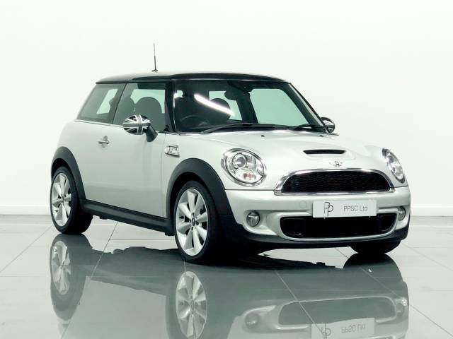 Mini Hatchback 2.0 Cooper S D 3dr Hatchback Diesel White Silver Metallic