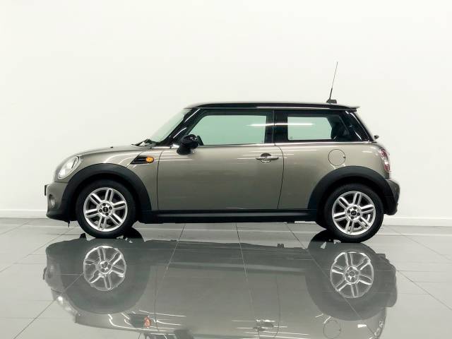 2011 Mini Hatchback 1.6 Cooper D 3dr