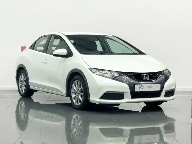 Honda Civic 1.8 i-VTEC SE 5dr Hatchback Petrol White