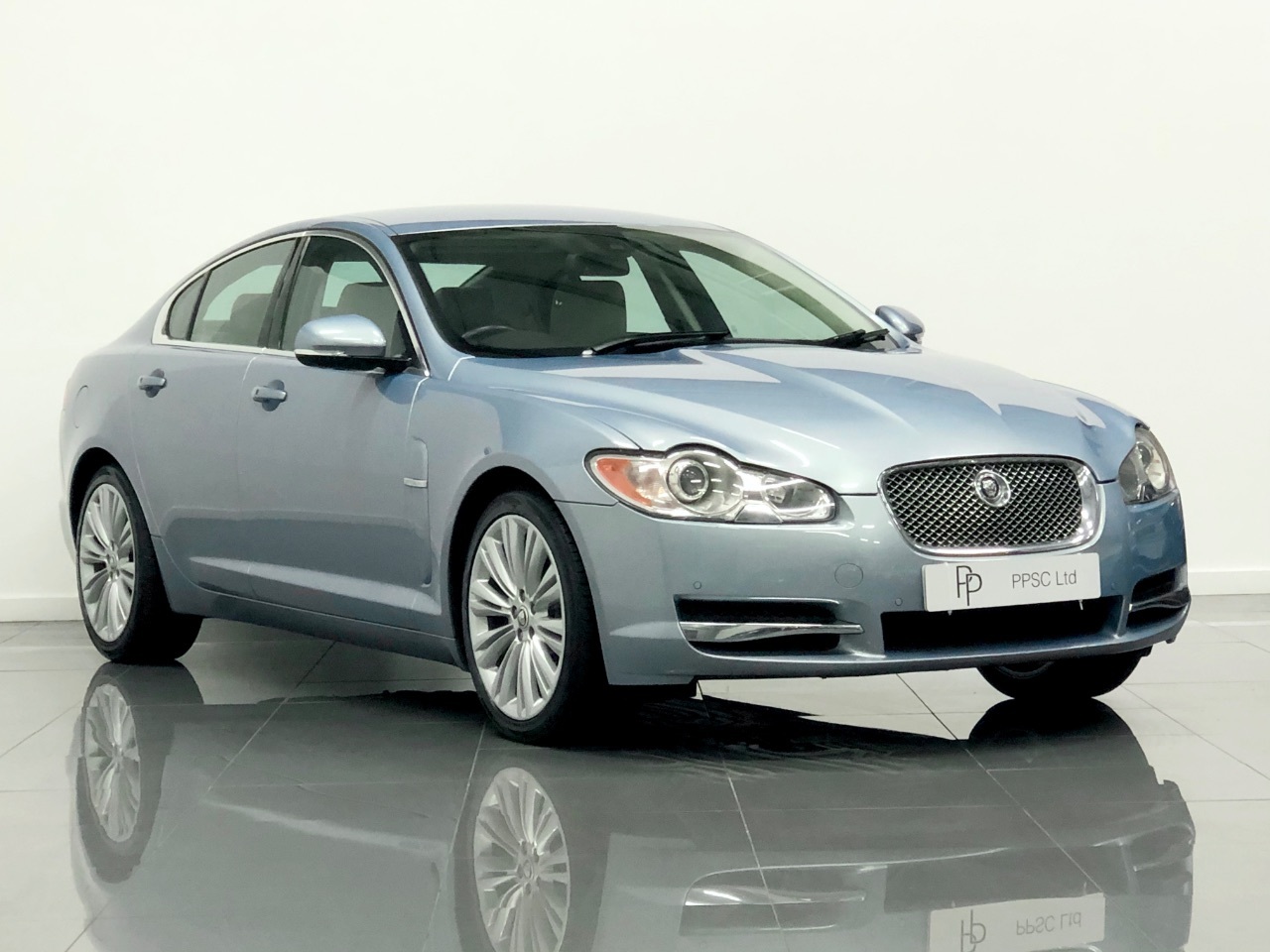 2010 Jaguar XF