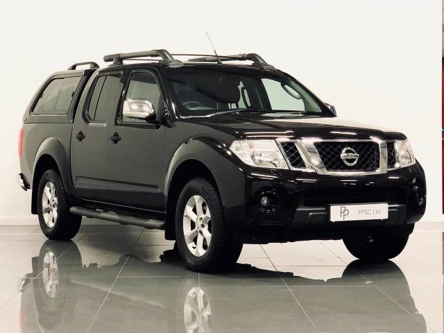 Nissan Navara Double Cab Pick Up Tekna 2.5dCi 190 4WD Pick Up Diesel Black