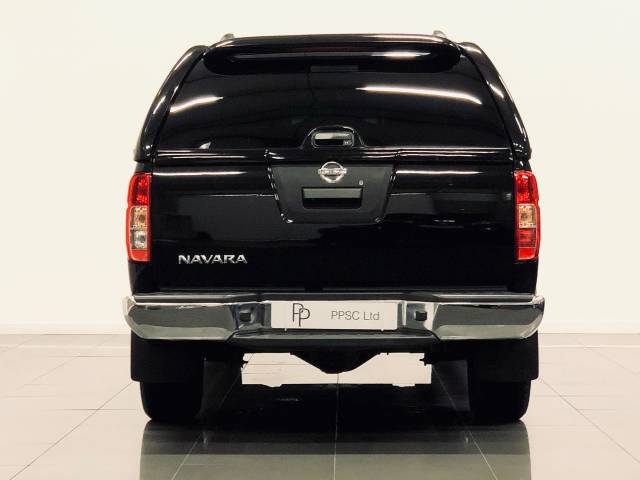 2010 Nissan Navara Double Cab Pick Up Tekna 2.5dCi 190 4WD