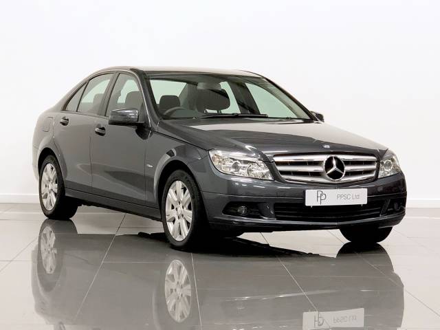 Mercedes-Benz C Class 1.8 C180 CGI BlueEFFICIENCY Executive SE 4dr Auto Saloon Petrol Grey