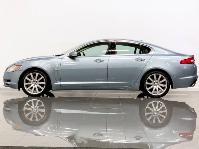 2009 Jaguar XF 3.0d V6 Premium Luxury 4dr Auto