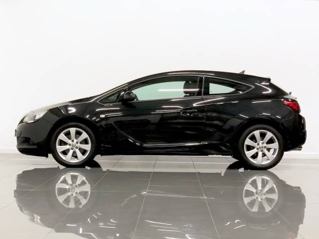 2014 Vauxhall Astra GTC 1.4T 16V 140 Sport 3dr