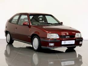 VAUXHALL ASTRA 1991 (H) at Phil Presswood Specialist Cars Brigg