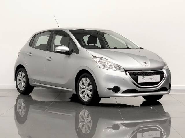 Peugeot 208 1.4 HDi Hatchback Diesel Metallic Silver