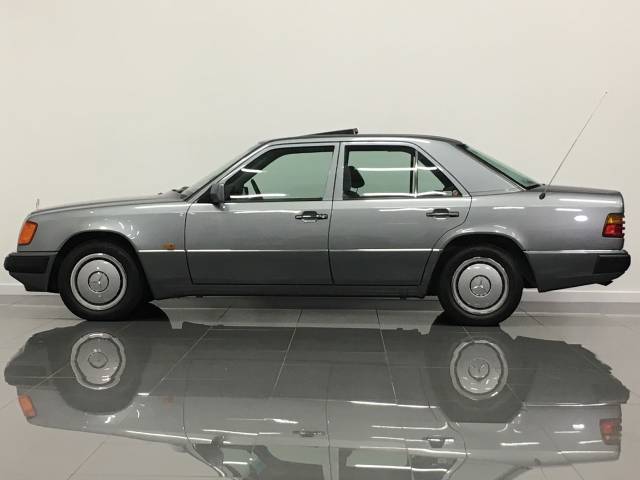 1991 Mercedes-Benz 230 2.3 E230