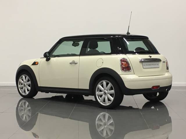 2010 Mini Hatchback 1.6 Cooper [122] 3dr