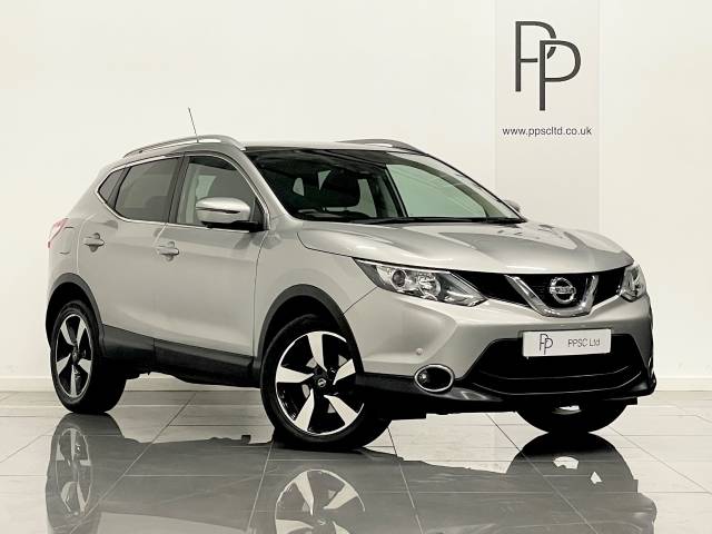 Nissan Qashqai 1.2 DiG-T N-Connecta 5dr Hatchback Petrol Silver