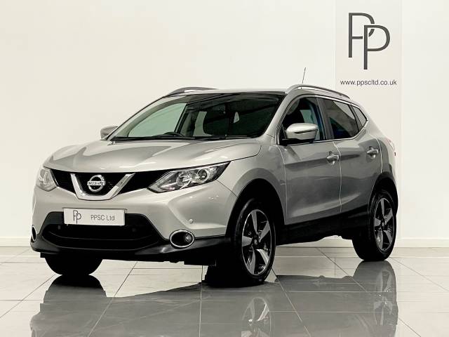 2016 Nissan Qashqai 1.2 DiG-T N-Connecta 5dr