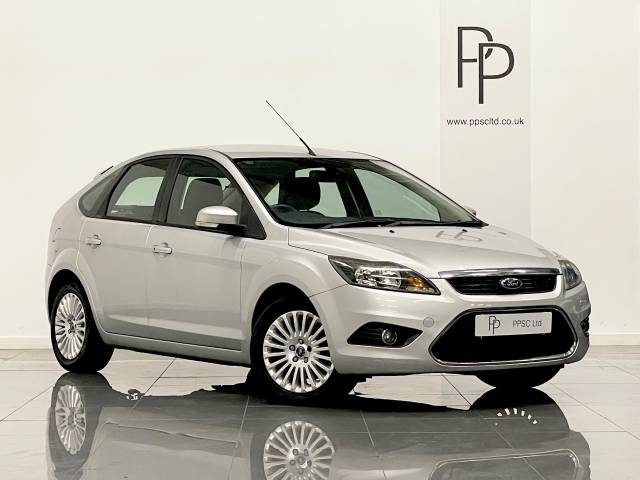 Ford Focus 1.6 Titanium 5dr Auto Hatchback Petrol Silver