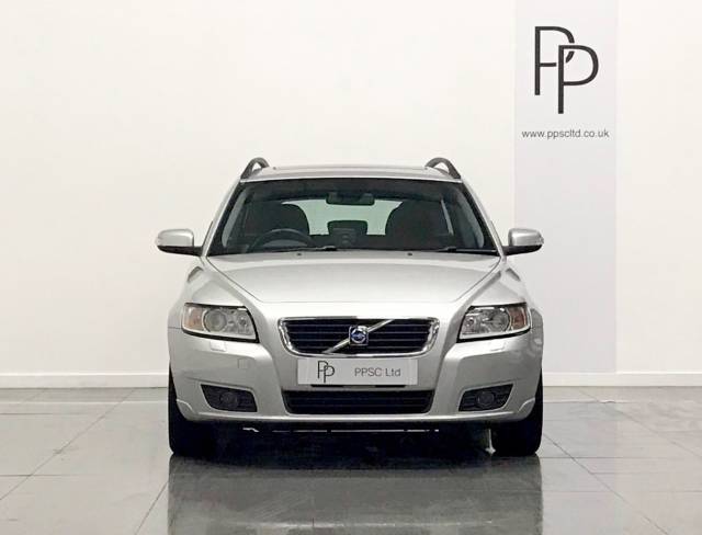 Volvo V50 2.4 D5 SE 5dr Geartronic Estate Diesel Silver