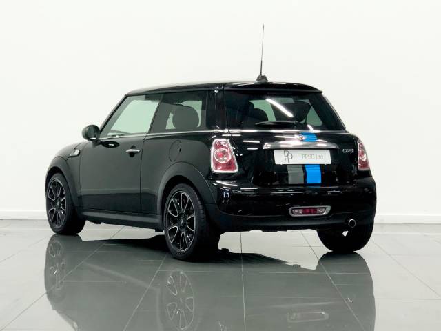 2013 Mini Hatchback 1.6 Cooper Bayswater 3dr